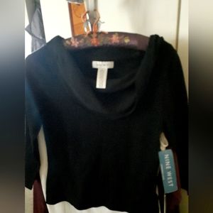 Nine West Women's nylon & rayon top with silk collar.